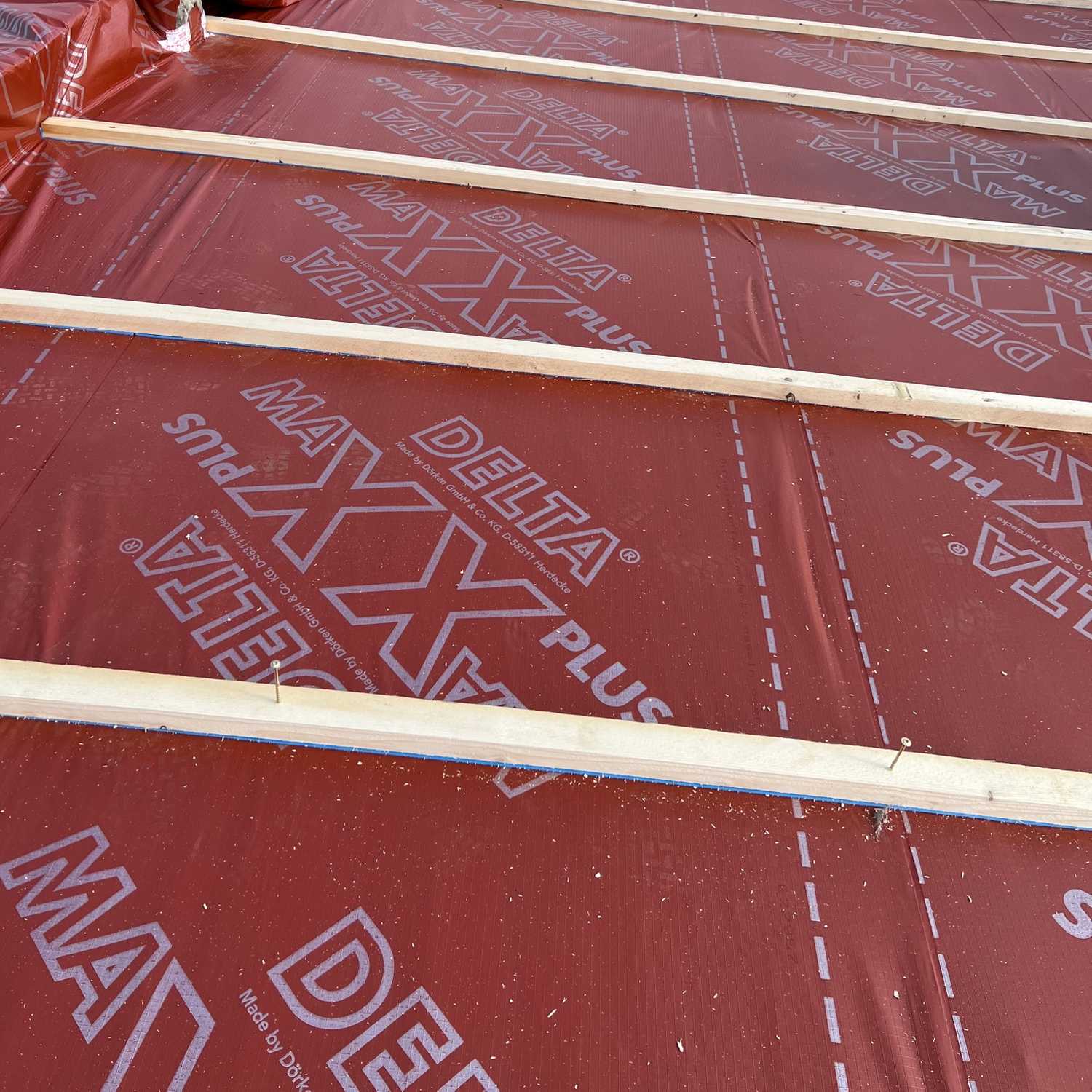 obrc-4-oprava-strechy-kk-jarkova-77-presov-pokladka-paropriepustnej-difuznej-folie-2